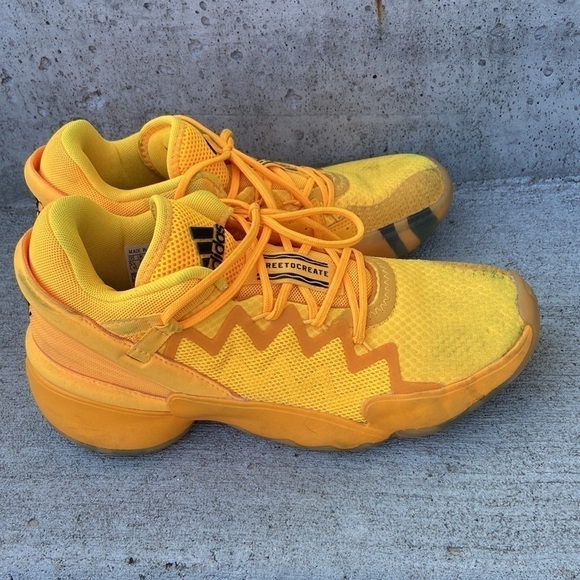 Adidas DON issue 2 crayons 🖍 yellow GS Size 5.5 - Picture 10 of 13